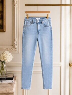H&M Light Wash High Rise Skinny Jeans | Gently Used